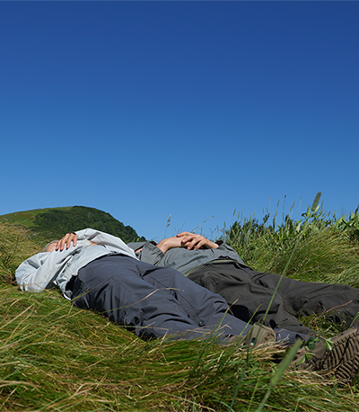 Laying on the mountain Laying on the mountain