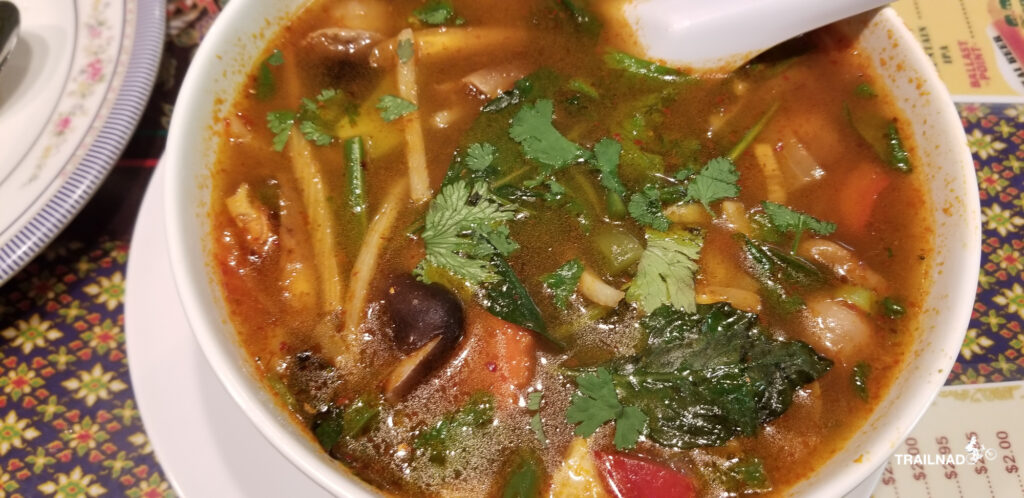 Kang Pa (Vegetable Curry Soup)